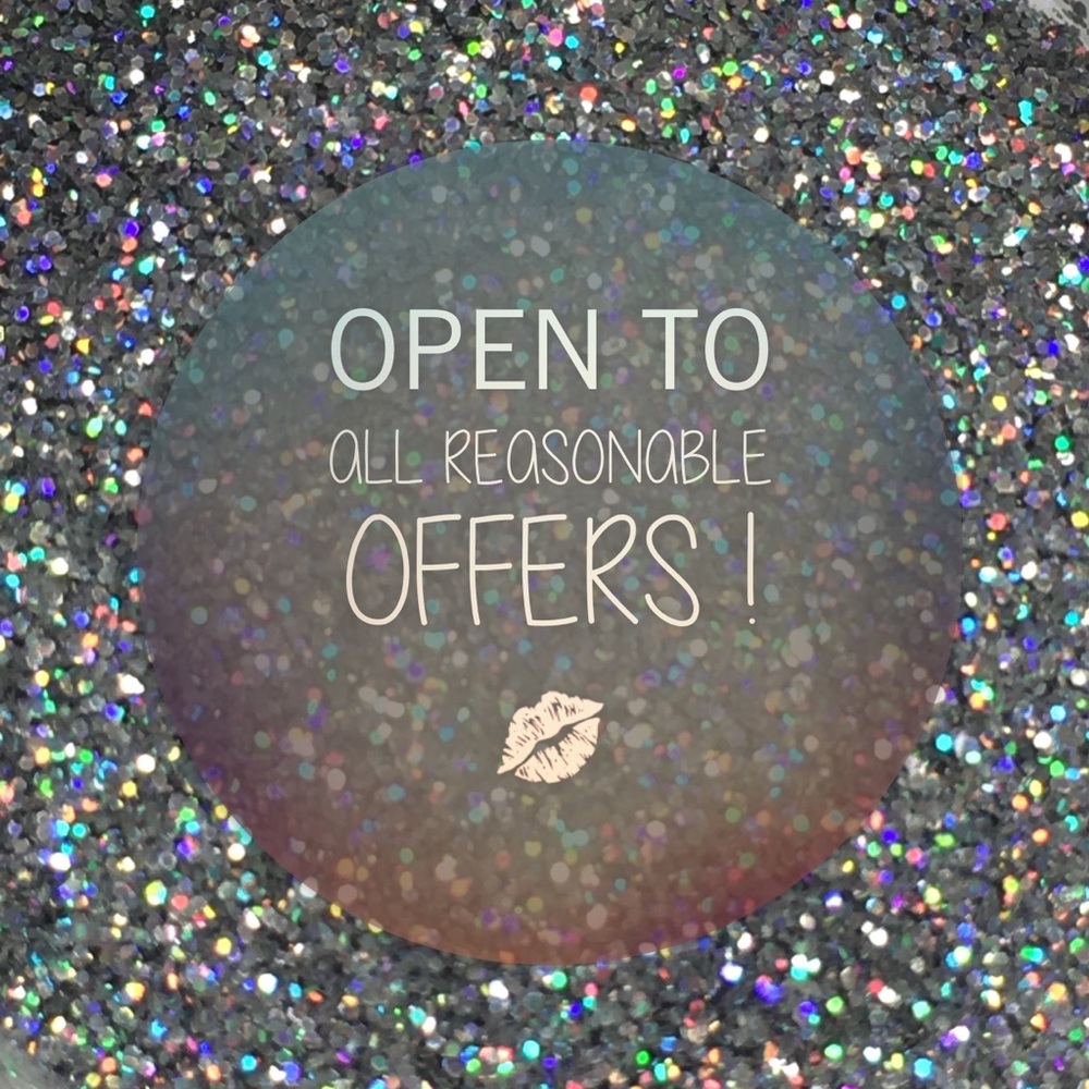 ALWAYS OPEN TO OFFERS ! 💁🏼‍♀️💋🔥